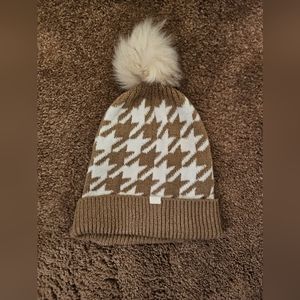 Hollister puff hat
